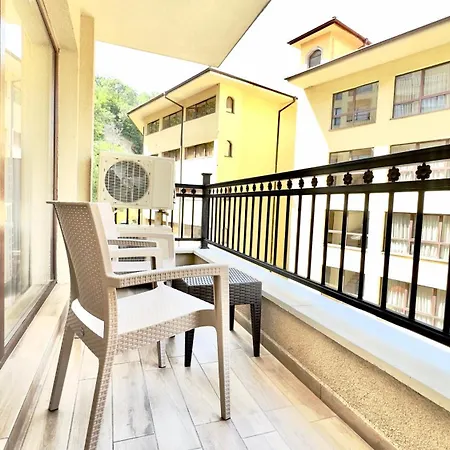 Apartament Argisht Partez Warna